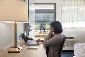 Kostenloses WLAN, BettwƤsche