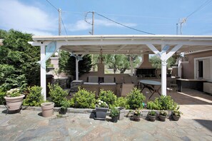 屋外ダイニングエリア