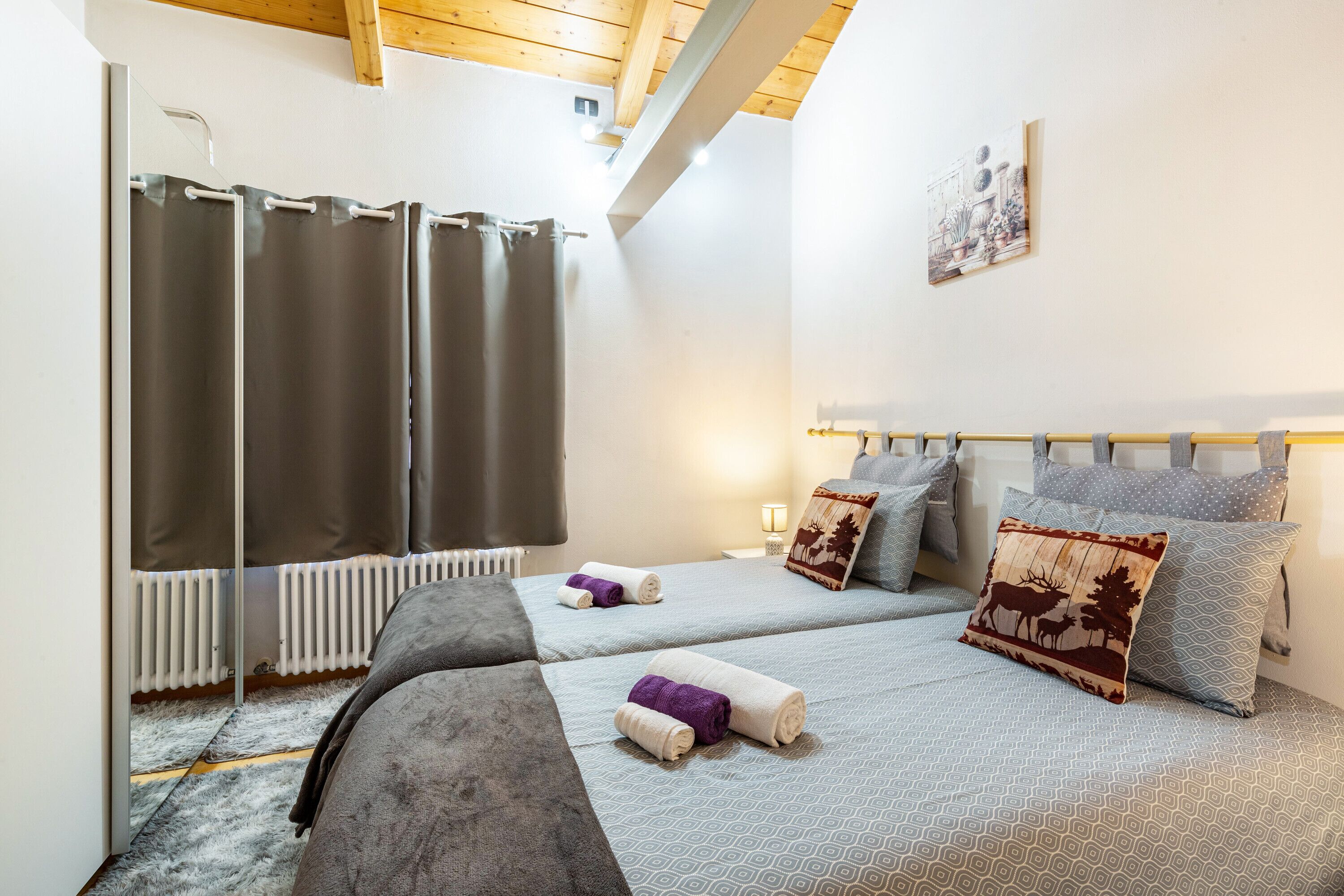 3 chambres, fer et planche à repasser, Wi-Fi gratuit, draps fournis