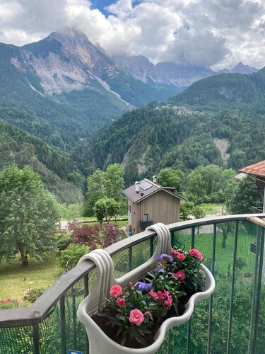 Apartment 'Casa Felice Venas' with Mountain View, Balcony and Wi-Fi