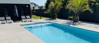 Villa “De Standing” with Private Pool, Wi-Fi, and Air Conditioning