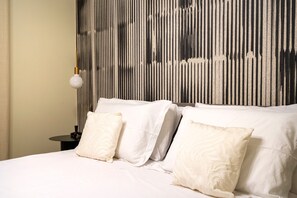 1 habitación, tabla de planchar con plancha, wifi gratis y ropa de cama 