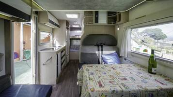 1 bedroom, bed sheets