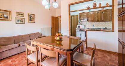 Apartment 'Casa Fausto' with Mountain View, Private Terrace and Private Garden
