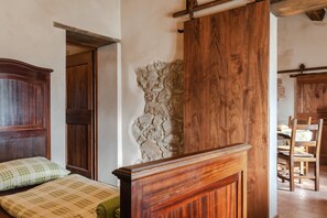 2 soverom, wi-fi (inkludert) og sengetøy