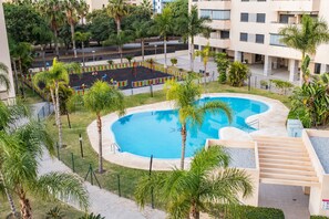 Pool - Apartment 'Playamarinsa' with Sea Views, Wi-Fi and Air Conditioning (Torre del Mar)