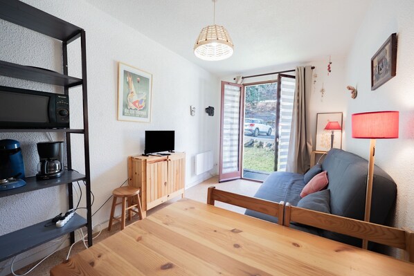 TV - Studio '4 Personnes Ax3domaines 20' (4 people) (Ax-les-Thermes)