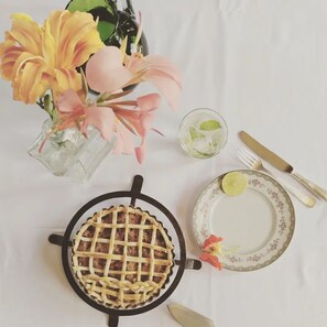 Frokost, lunsj og middag serveres