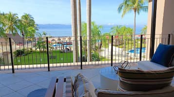 Premium Apartment | Property grounds