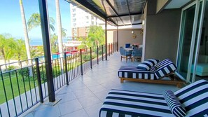 Outdoor dining - Grand Venetian (Puerto Vallarta)