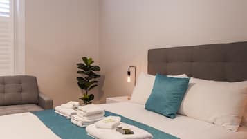 Family Double Room | Free WiFi, bed sheets