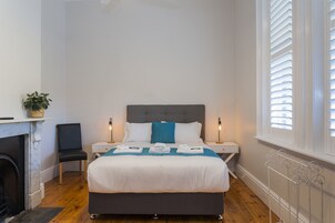 Standard Double Room | Free WiFi, bed sheets