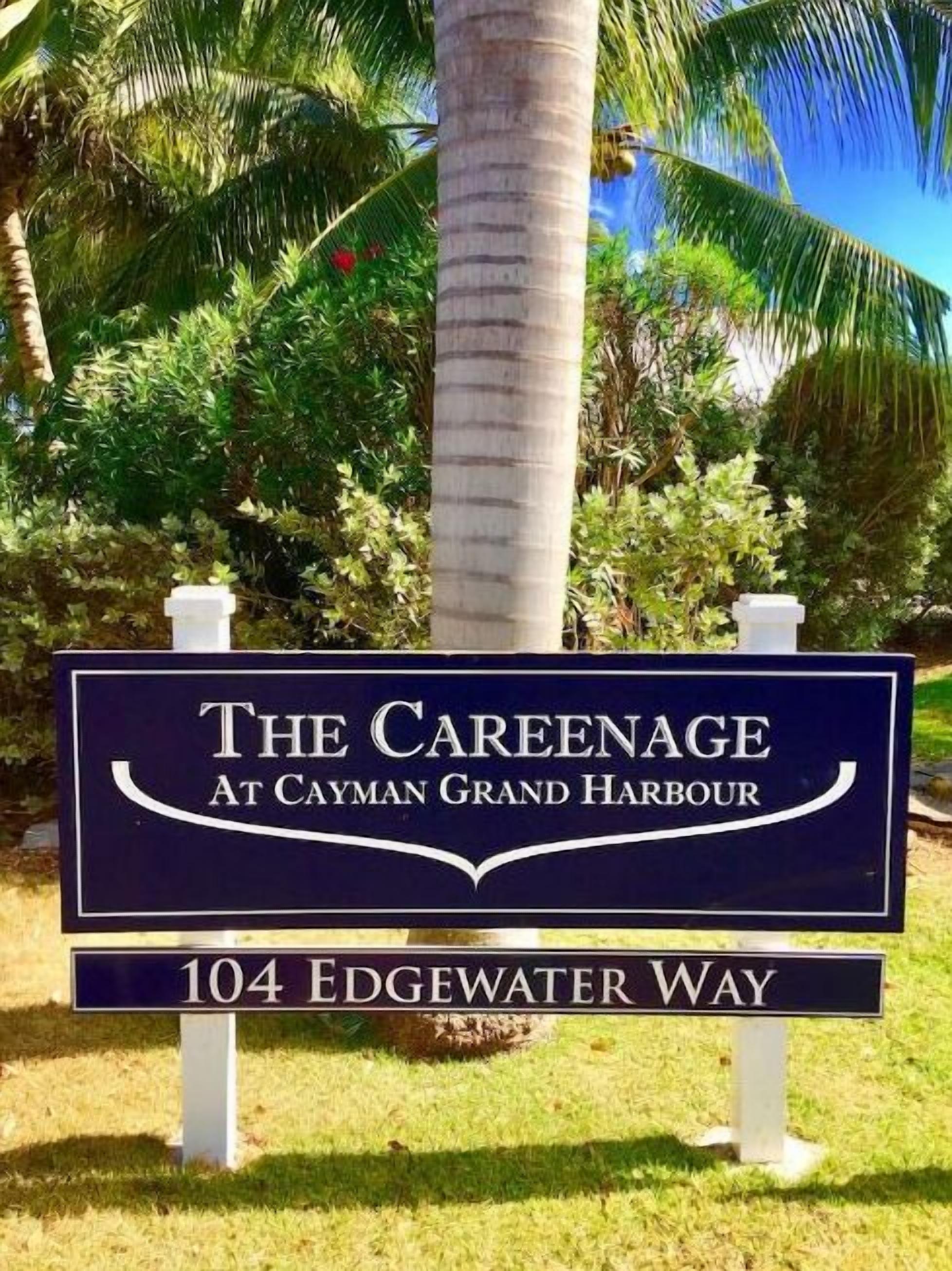 Señal de The Careenage en el Gran Puerto de Cayman, ubicado en 104 Edgewater Way.