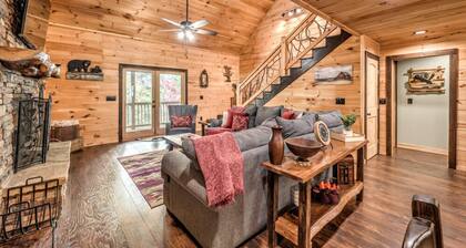 Hibernation Station - Pet Friendly | Hot Tub | Fire Pit | Pool Table & Arcade Games