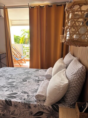 1 soverom, skrivebord, strykejern/-brett og wi-fi