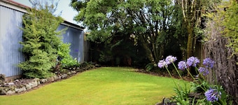 Welcoming and well loved older house centrally located in Haast township 