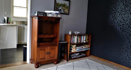 Welcoming and well loved older house centrally located in Haast township