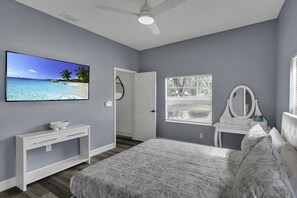 3 bedrooms, iron/ironing board, free WiFi, bed sheets - Family friendly home in Sanford (Sanford)