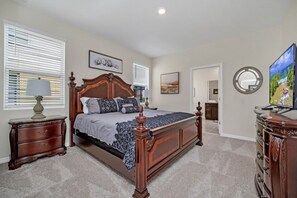 7 室のベッドルーム、アイロン / アイロン台、インターネット、ベッドシーツ
