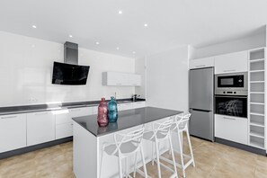 Fridge, microwave, oven, dishwasher