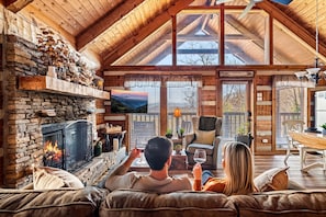 Smart TV, chimenea