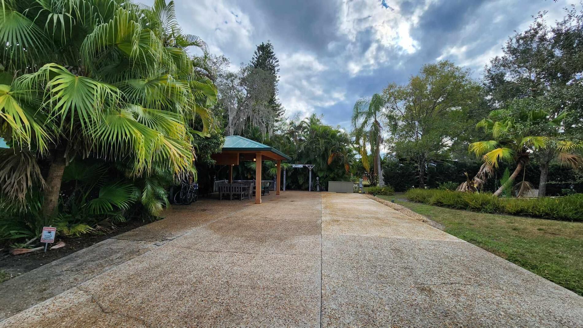 Camp in Comfort! River Ranch Full Hookup RV Campsite! 339 (2267)