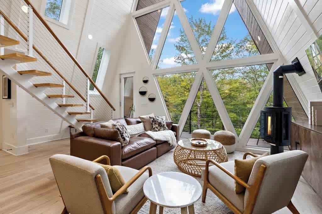 电视、壁炉、办公室