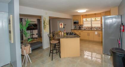 EcoMar Rentals Full House