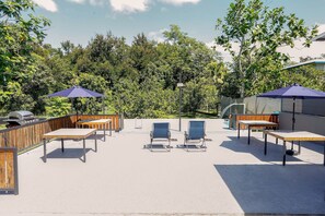 Chalet | Outdoor dining