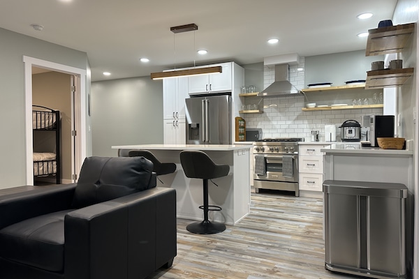 KylskÄp, mikrovÄgsugn, ugn och spishÀll