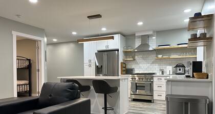 Eagle’s Nest River View. Newly constructed, walking distance to the Airport.