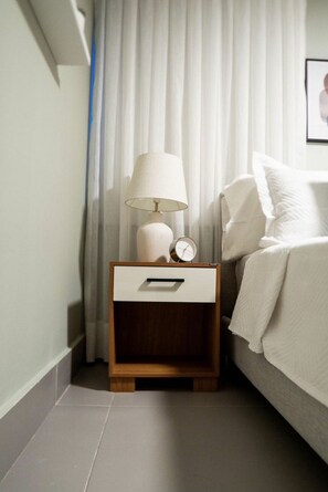 2 dormitorios, tabla de planchar con plancha, wifi gratis y ropa de cama