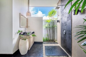 Villa, 2 Bedrooms, Private Pool | Bathroom | Shower, rainfall showerhead, free toiletries, hair dryer - 888 Residences - Complex of Private Villas with Pools (Ubud)