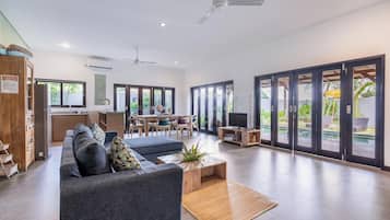 Villa, 3 slaapkamers, privézwembad | Kameruitzicht