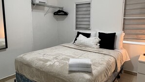 2 多间卧室、WiFi、床单