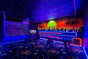 Game room - Golden View | 5 BR, Themed Rooms, Game Room, West-Facing Pool (Kissimmee)