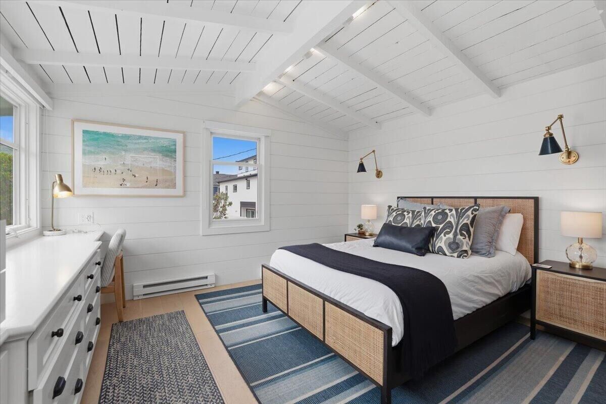 1 bedroom, iron/ironing board, travel crib, WiFi