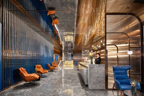 Lobby - Echarm PLUS International Hotel Zhujiang New Town Wuyangcun Metro Station - Free Deliver Service to Canton Fair Complex During Canton Fair Period (Guangzhou)
