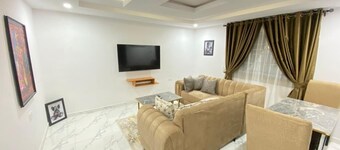 OAO | 1 Bed Modern Apartment (Mokola, Ibadan)