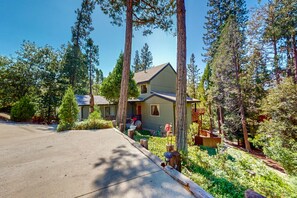 Exterior - Wishing Well cabin near Yosemite, Bass Lake (Bass Lake)