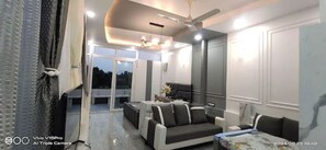 Interior - Sky view Villa independent, luxurious Wi-Fi, AC (Dehradun)