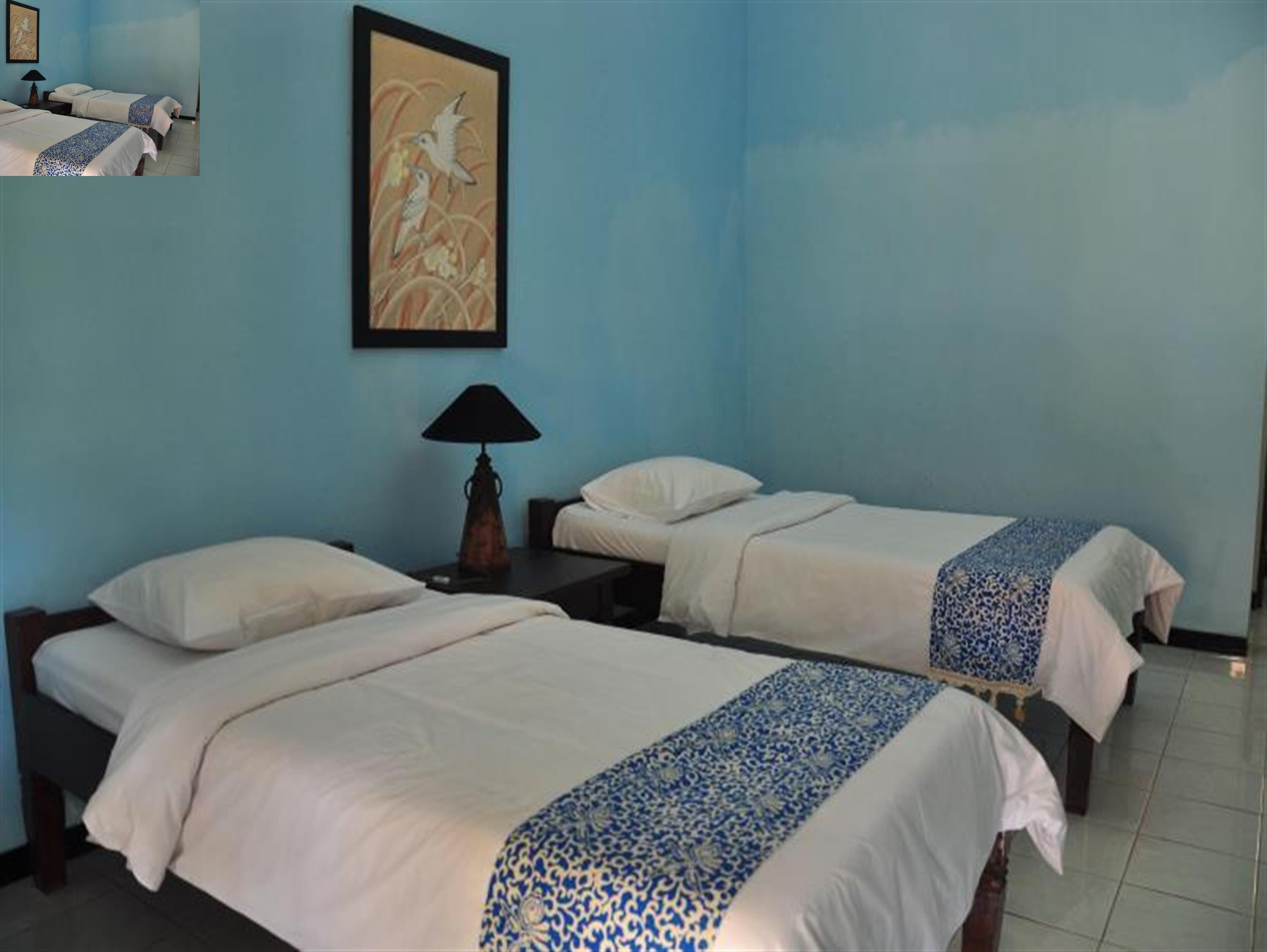 Desk, free WiFi, bed sheets