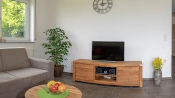 TV, stereo