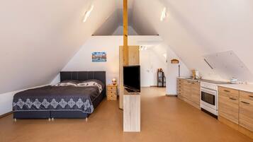 1 habitación, tabla de planchar con plancha, wifi gratis y ropa de cama