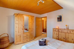 2 habitaciones, tabla de planchar con plancha y wifi gratis 