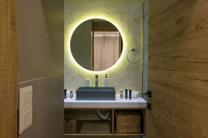 Ducha y secador de pelo