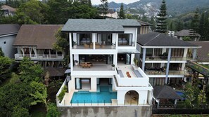 Aerial view - Sunrise City View Villa 9 Bedrooms With a Private Swimming Pool and a Billiard Table (Cimenyan)