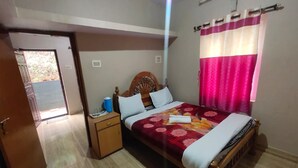 Deluxe Room | 1 bedroom, Egyptian cotton sheets, premium bedding, WiFi (free) - GK Holiday Inn (Ootacamund)