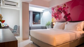 办公桌、隔音、免费 WiFi