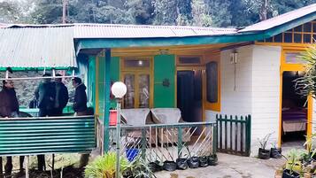 6 habitaciones, espacio para trabajar con laptop y wifi gratis